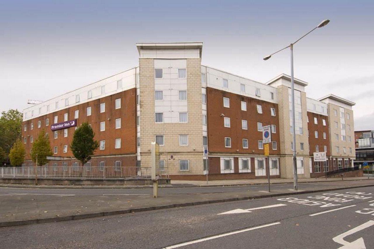 Premier Inn Manchester City Centre Екстер'єр фото