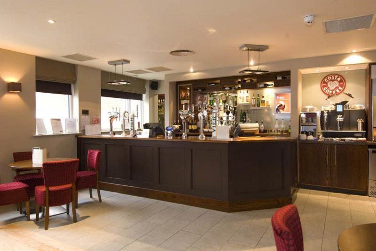 Premier Inn Manchester City Centre Екстер'єр фото