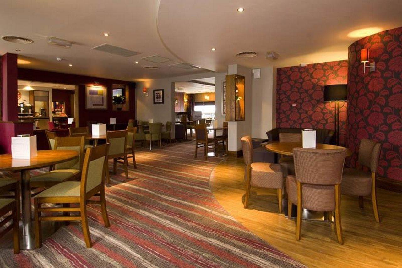 Premier Inn Manchester City Centre Екстер'єр фото
